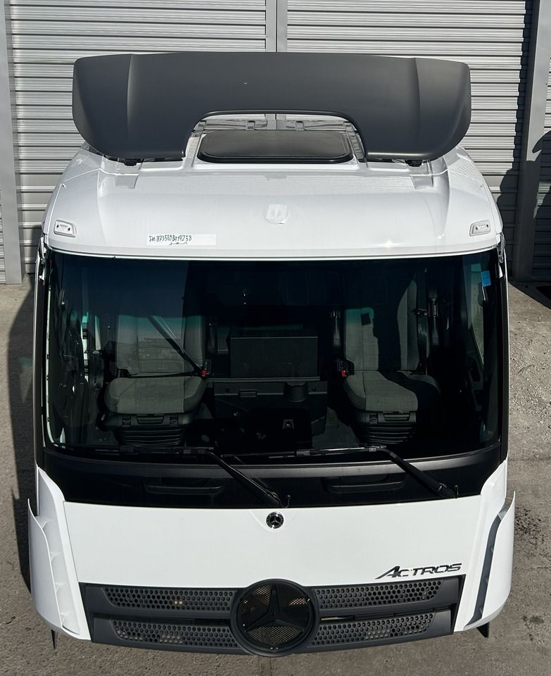 MERCEDES ACTROS MP4 MP5 ROOF SPOILER M CLASSICSPACE - Aérodynamique/ Spoilers: photos 1 MERCEDES ACTROS MP4 MP5 ROOF SPOILER M CLASSICSPACE - Aérodynamique/ Spoilers: photos 1