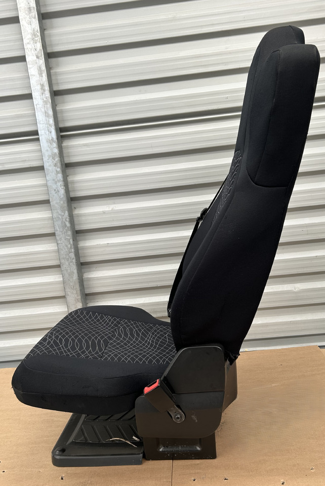 MERCEDES ACTROS MP4 PASSENGER SEAT - Siège: photos 4 MERCEDES ACTROS MP4 PASSENGER SEAT - Siège: photos 4