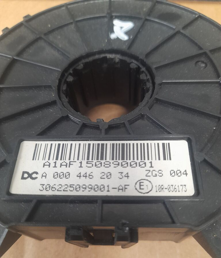 Mercedes-Benz ACTROS MP4 A0004462034 - Capteur pour Camion: photos 3 Mercedes-Benz ACTROS MP4 A0004462034 - Capteur pour Camion: photos 3