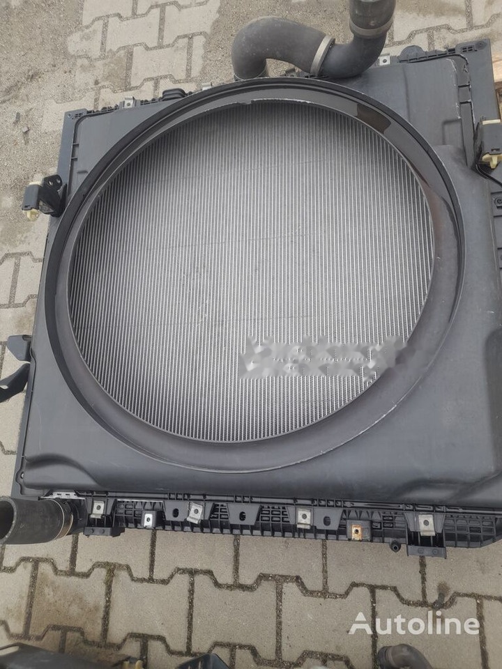 Mercedes-Benz ACTROS MP4 A9605000801 Mercedes-Benz truck - Radiateur pour Camion: photos 3 Mercedes-Benz ACTROS MP4 A9605000801 Mercedes-Benz truck - Radiateur pour Camion: photos 3