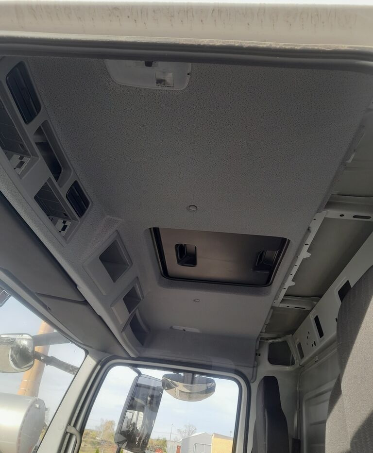 PODSUFITKA TAPICERKA Mercedes-Benz ATEGO A9406907550 - Cabine et intérieur pour Camion: photos 1 PODSUFITKA TAPICERKA Mercedes-Benz ATEGO A9406907550 - Cabine et intérieur pour Camion: photos 1