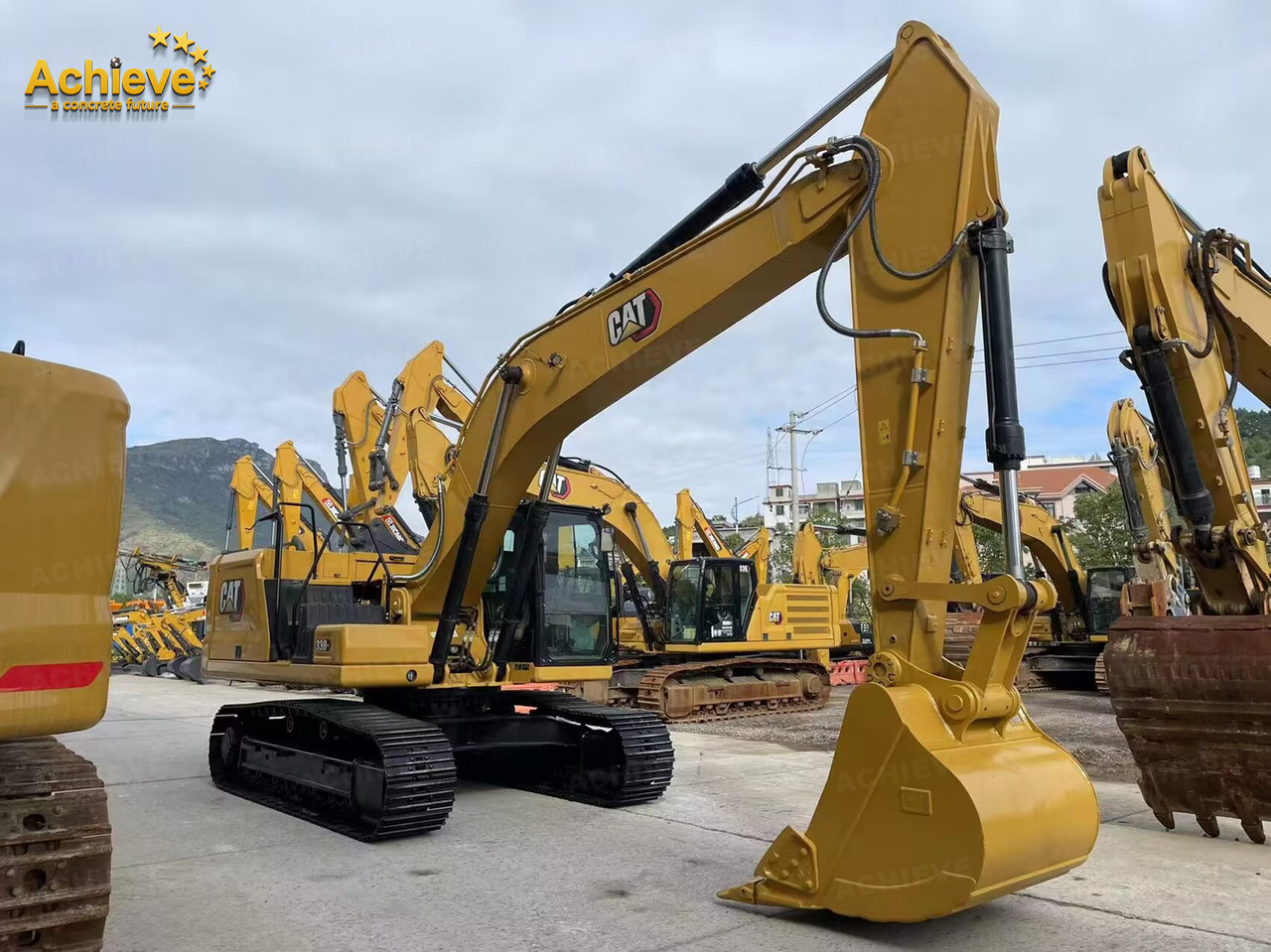 CATERPILLAR Caterpillar's new generation CAT®330 GC hydraulic excavator 1.6 m³ 151/2200 kw/rpm Cat® C7.1 474 L 【ACHIEVE】 TOP CONDITION!!! - Pelle sur chenille: photos 1 CATERPILLAR Caterpillar's new generation CAT®330 GC hydraulic excavator 1.6 m³ 151/2200 kw/rpm Cat® C7.1 474 L 【ACHIEVE】 TOP CONDITION!!! - Pelle sur chenille: photos 1