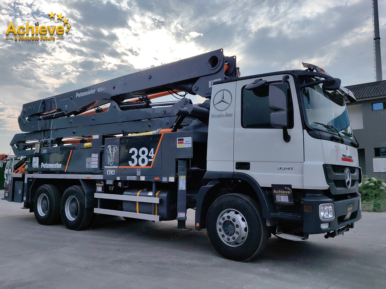 PUTZMEISTER PUTZMEISTER M38-4Z 2013 HOT SALE Mercedes-Benz【ACHIEVE】TOP CONDITION!!! - Camion pompe: photos 2 PUTZMEISTER PUTZMEISTER M38-4Z 2013 HOT SALE Mercedes-Benz【ACHIEVE】TOP CONDITION!!! - Camion pompe: photos 2