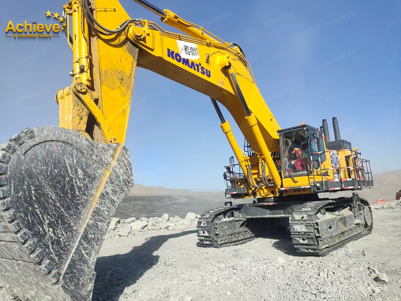 Komatsu 【ACHIEVE】TOP CONDITION!!! PC1250-11R 2023 4500h Horsepower (HP) 758 HP @ 1,800 rpm Operating weight (lbs) 269,300 - 272,600 Bucket Capacity (yd3) 5.3-9.5 - Pelle sur chenille: photos 2 Komatsu 【ACHIEVE】TOP CONDITION!!! PC1250-11R 2023 4500h Horsepower (HP) 758 HP @ 1,800 rpm Operating weight (lbs) 269,300 - 272,600 Bucket Capacity (yd3) 5.3-9.5 - Pelle sur chenille: photos 2