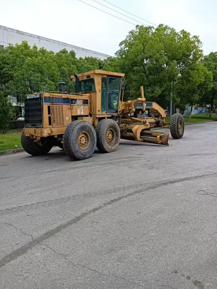 Caterpillar 14H, 140H Motor Grader Original Color CAT Machine - Niveleuse: photos 2 Caterpillar 14H, 140H Motor Grader Original Color CAT Machine - Niveleuse: photos 2