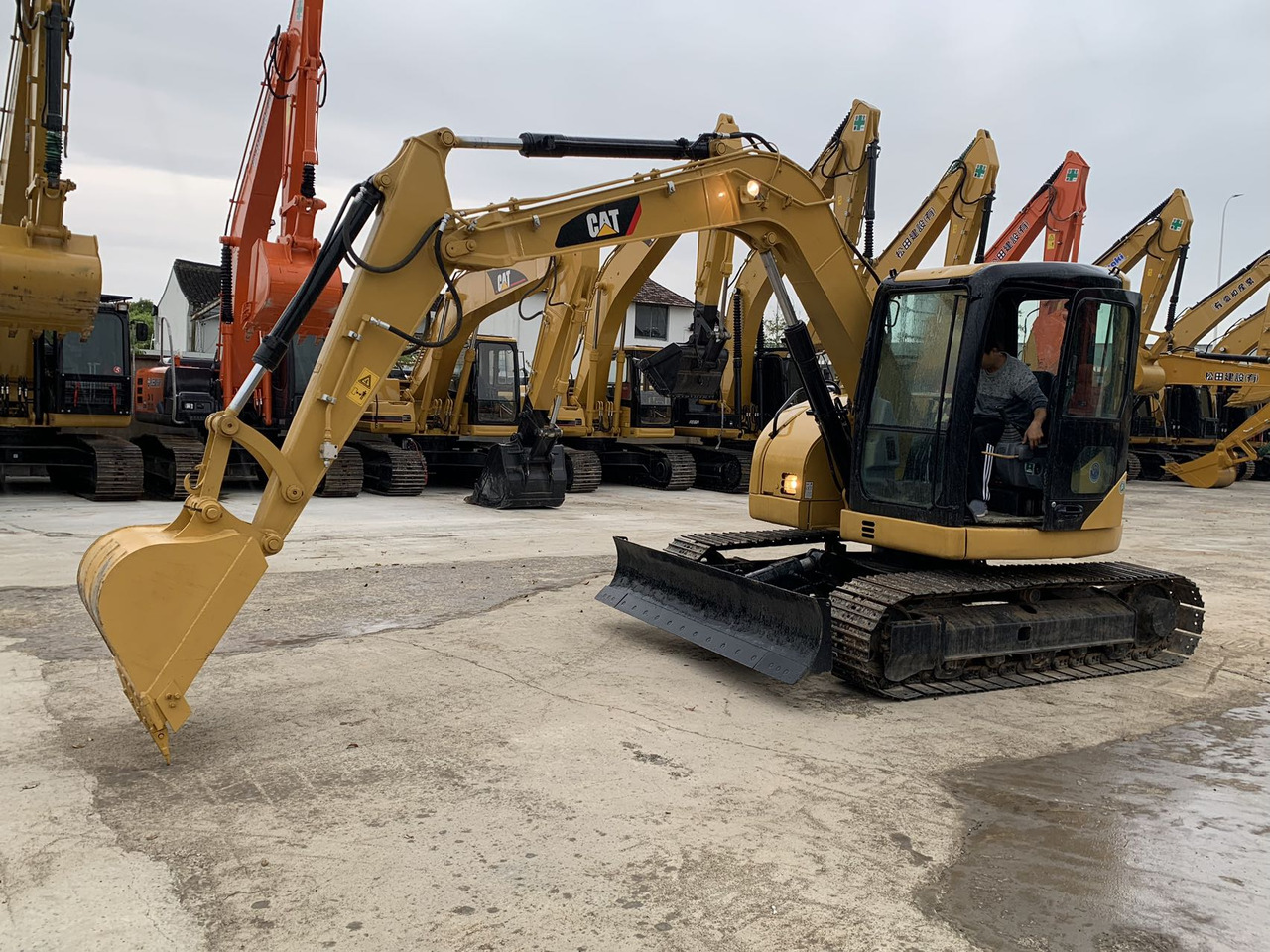 Caterpillar 308 Mini Excavator Used Machine Good Price on Sale - Pelle sur chenille: photos 4 Caterpillar 308 Mini Excavator Used Machine Good Price on Sale - Pelle sur chenille: photos 4