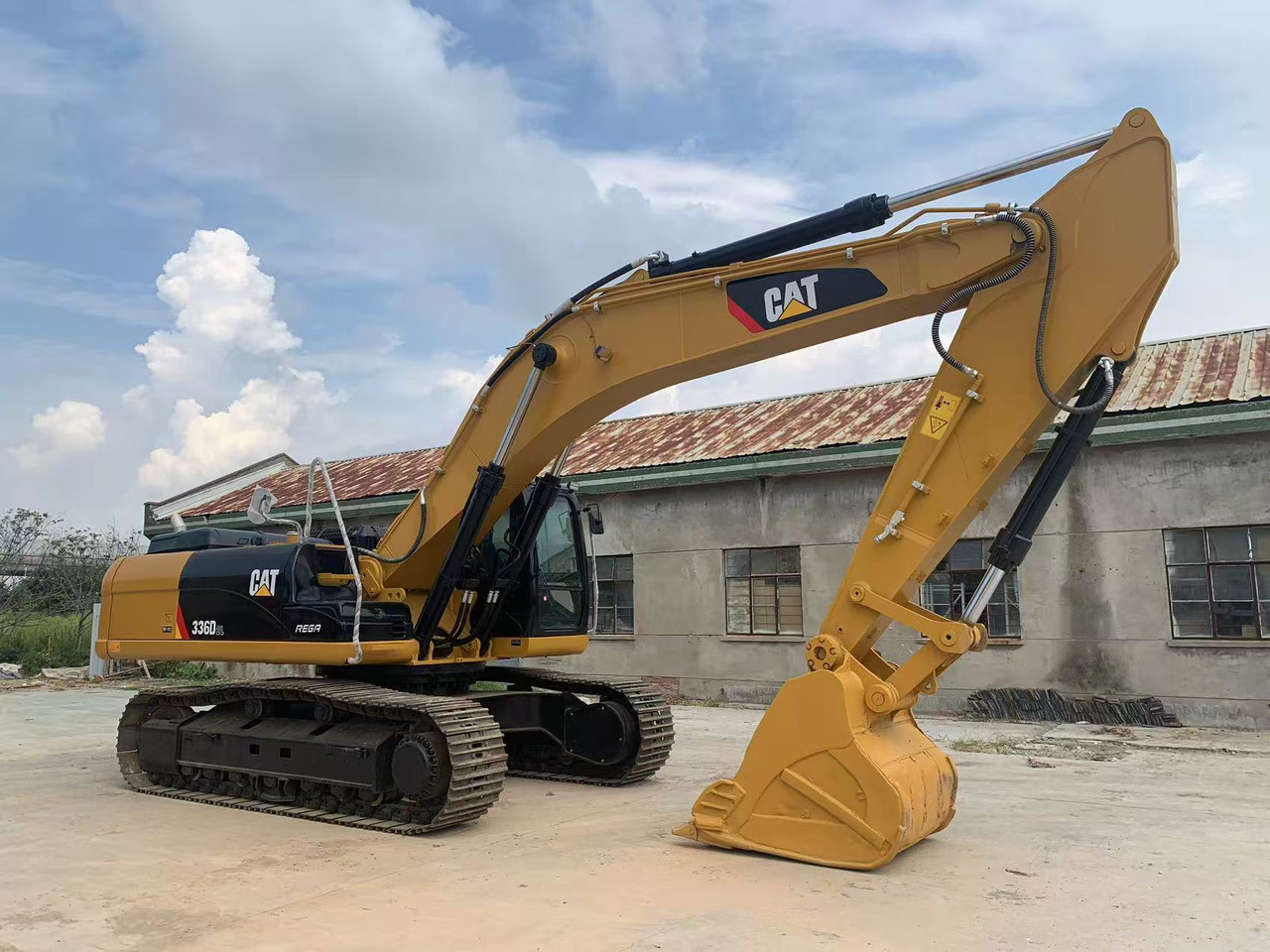 Caterpillar Heavy Excavator 36 ton Mining Machine CAT 336D, 336D2 - Pelle sur chenille: photos 1 Caterpillar Heavy Excavator 36 ton Mining Machine CAT 336D, 336D2 - Pelle sur chenille: photos 1
