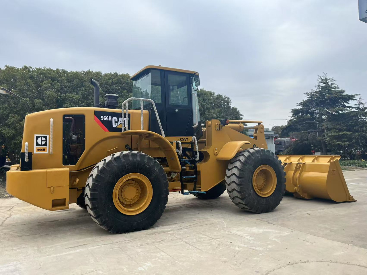 Caterpillar Secondhand Payloader CAT 966H, 950H - Chargeuse sur pneus: photos 1 Caterpillar Secondhand Payloader CAT 966H, 950H - Chargeuse sur pneus: photos 1