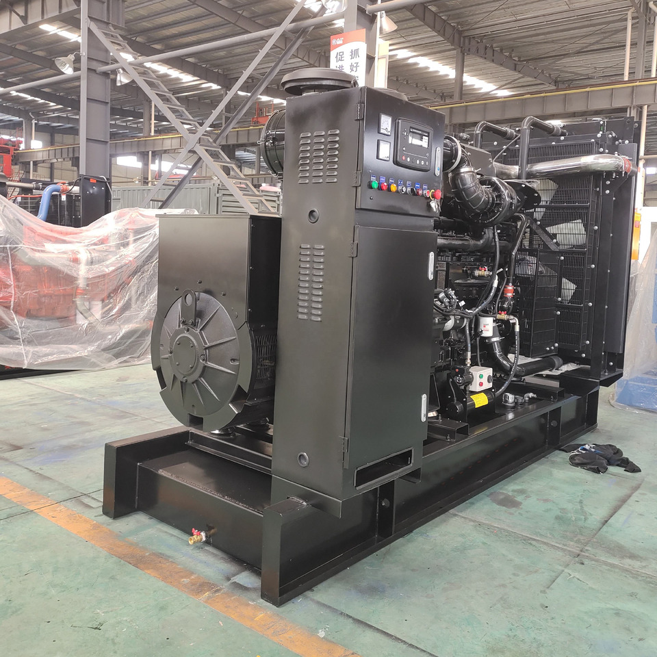 Cummins Generator Set 200KVA, 300KVA, 400KVA, 500KVA Silent Type Geneset - Groupe électrogène: photos 5 Cummins Generator Set 200KVA, 300KVA, 400KVA, 500KVA Silent Type Geneset - Groupe électrogène: photos 5