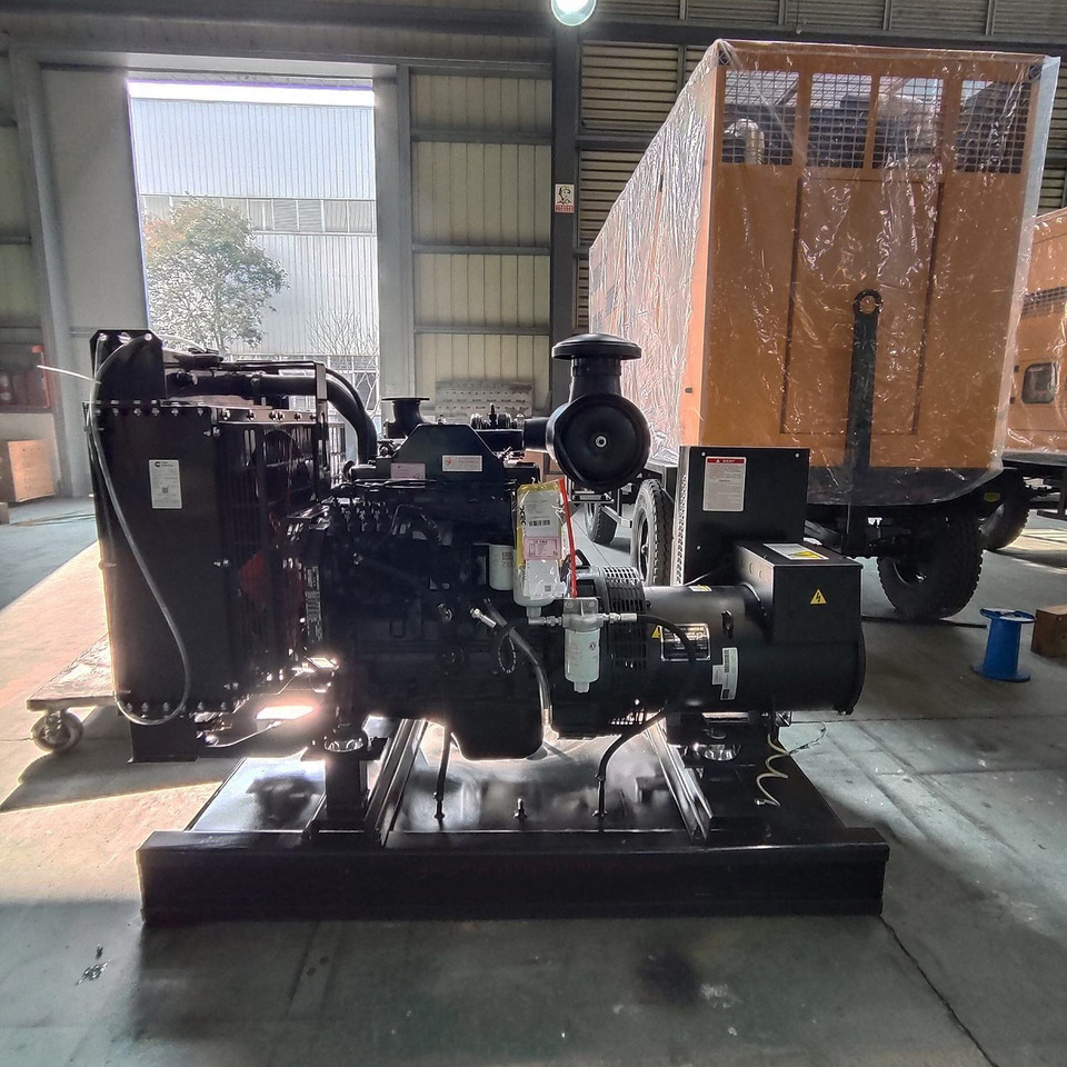 Cummins Generator Set 50KVA, 100KVA, 150KVA, 200KVA Brand New Condition - Groupe électrogène: photos 3 Cummins Generator Set 50KVA, 100KVA, 150KVA, 200KVA Brand New Condition - Groupe électrogène: photos 3