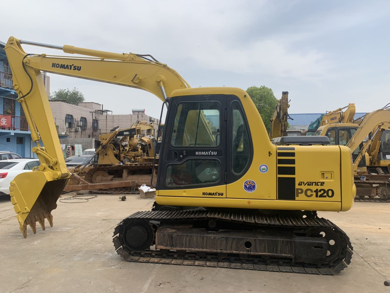 Komatsu PC120 Secondhand Excavator Good Price on Sale - Pelle sur chenille: photos 1 Komatsu PC120 Secondhand Excavator Good Price on Sale - Pelle sur chenille: photos 1