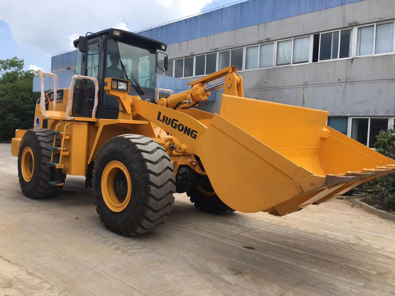 LIUGONG CLG856 Wheel Loader Secondhand Condition 5 ton Loader - Chargeuse sur pneus: photos 5 LIUGONG CLG856 Wheel Loader Secondhand Condition 5 ton Loader - Chargeuse sur pneus: photos 5