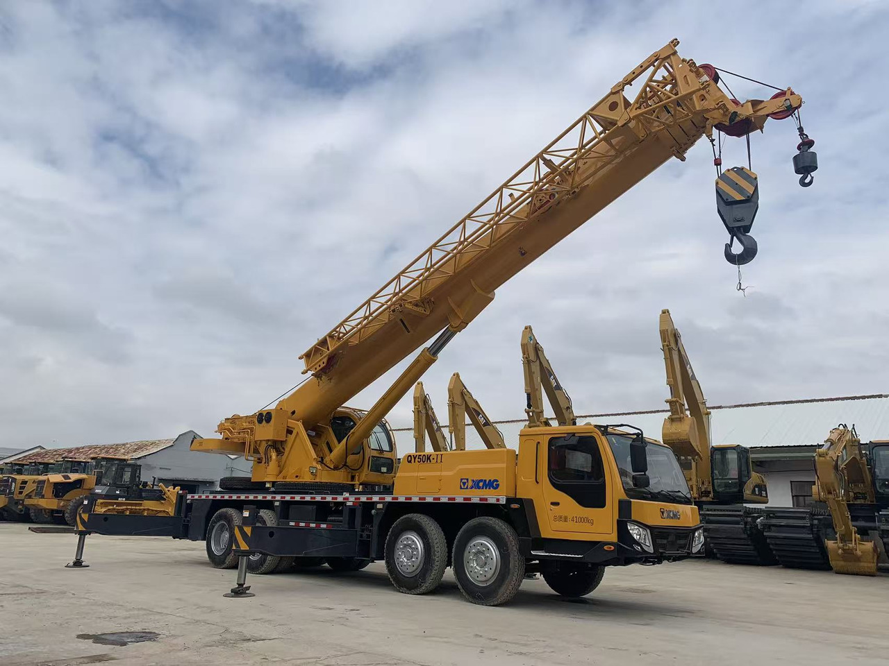 XCMG QY50K-2 Good Price 50 ton Truck Crane - Grue mobile: photos 1 XCMG QY50K-2 Good Price 50 ton Truck Crane - Grue mobile: photos 1