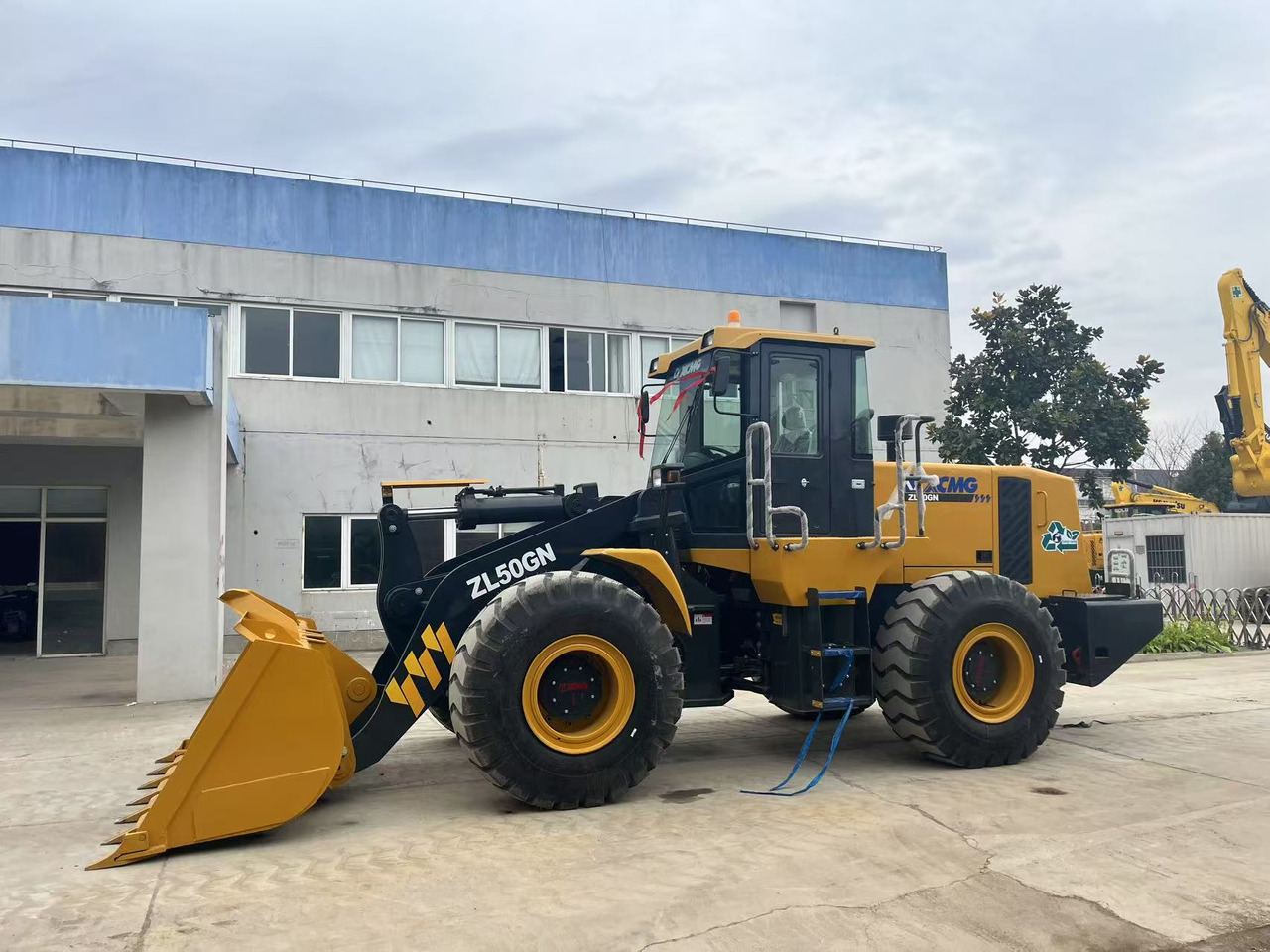 XCMG Used Wheel Loader 5Ton XCMG ZL50GN for Sale from CHINA - Chargeuse sur pneus: photos 1 XCMG Used Wheel Loader 5Ton XCMG ZL50GN for Sale from CHINA - Chargeuse sur pneus: photos 1