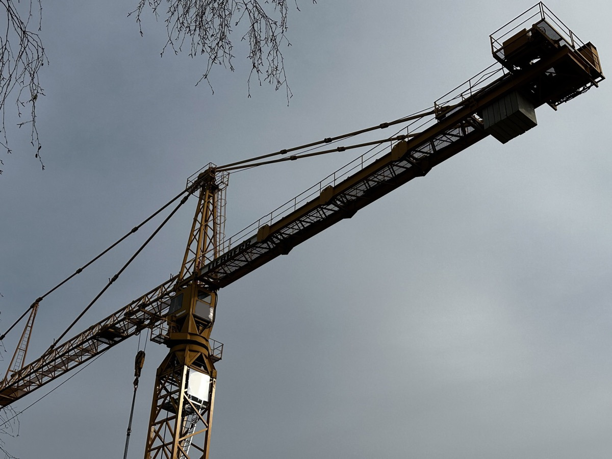 Liebherr LIEBHERR 355 HC-S 20 - Grue à tour: photos 2 Liebherr LIEBHERR 355 HC-S 20 - Grue à tour: photos 2