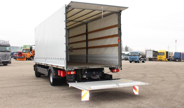 Camion à rideaux coulissants Mercedes-Benz Atego 1224 L: photos 7 Camion à rideaux coulissants Mercedes-Benz Atego 1224 L: photos 7