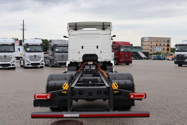 Châssis cabine Mercedes-Benz eActros 300 L: photos 6