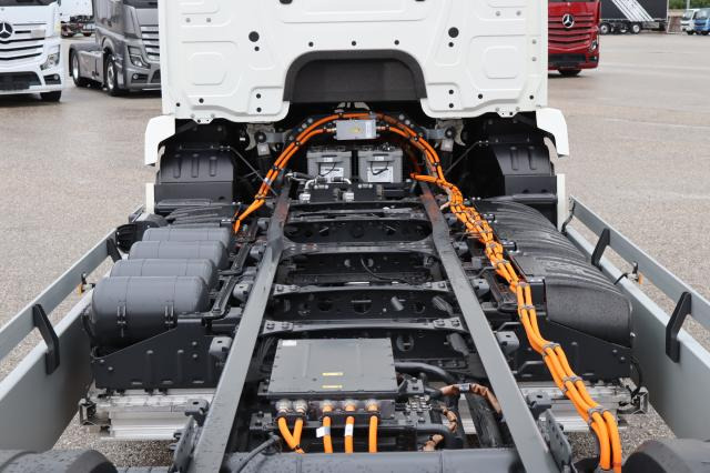 Châssis cabine Mercedes-Benz eActros 300 L: photos 7