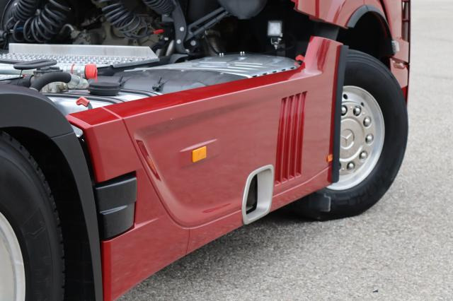 Mercedes-Benz Actros 1851 LS - Tracteur routier: photos 5 Mercedes-Benz Actros 1851 LS - Tracteur routier: photos 5