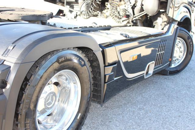 Mercedes-Benz Actros 1853LS ÖLRETARDER - Tracteur routier: photos 5 Mercedes-Benz Actros 1853LS ÖLRETARDER - Tracteur routier: photos 5