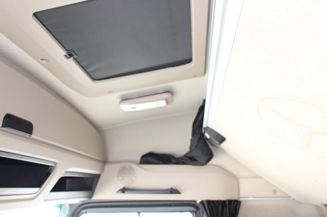 Mercedes-Benz Actros 1863LS NEUZUSTAND - Tracteur routier: photos 2 Mercedes-Benz Actros 1863LS NEUZUSTAND - Tracteur routier: photos 2