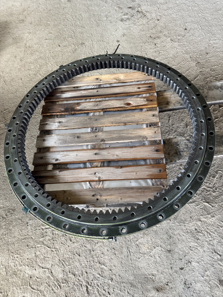 LIEBHERR - Couronne d'orientation pour Pelle: photos 4 LIEBHERR - Couronne d'orientation pour Pelle: photos 4