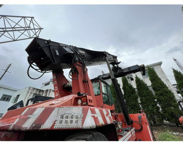 2008 KALMAR DRD420-60S5K - Reach stacker: photos 5 2008 KALMAR DRD420-60S5K - Reach stacker: photos 5