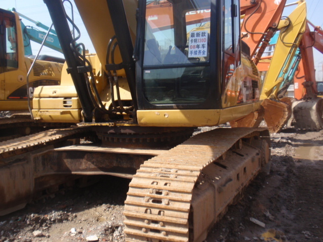 Pelle sur chenille Caterpillar 330D: photos 9