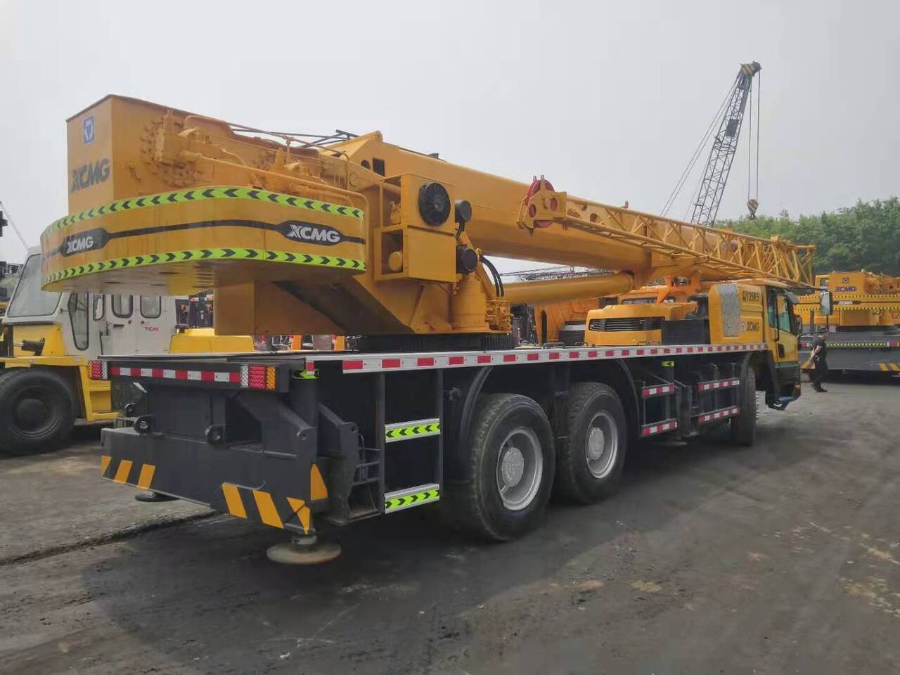 XCMG QY25K5 - Grue mobile: photos 3 XCMG QY25K5 - Grue mobile: photos 3
