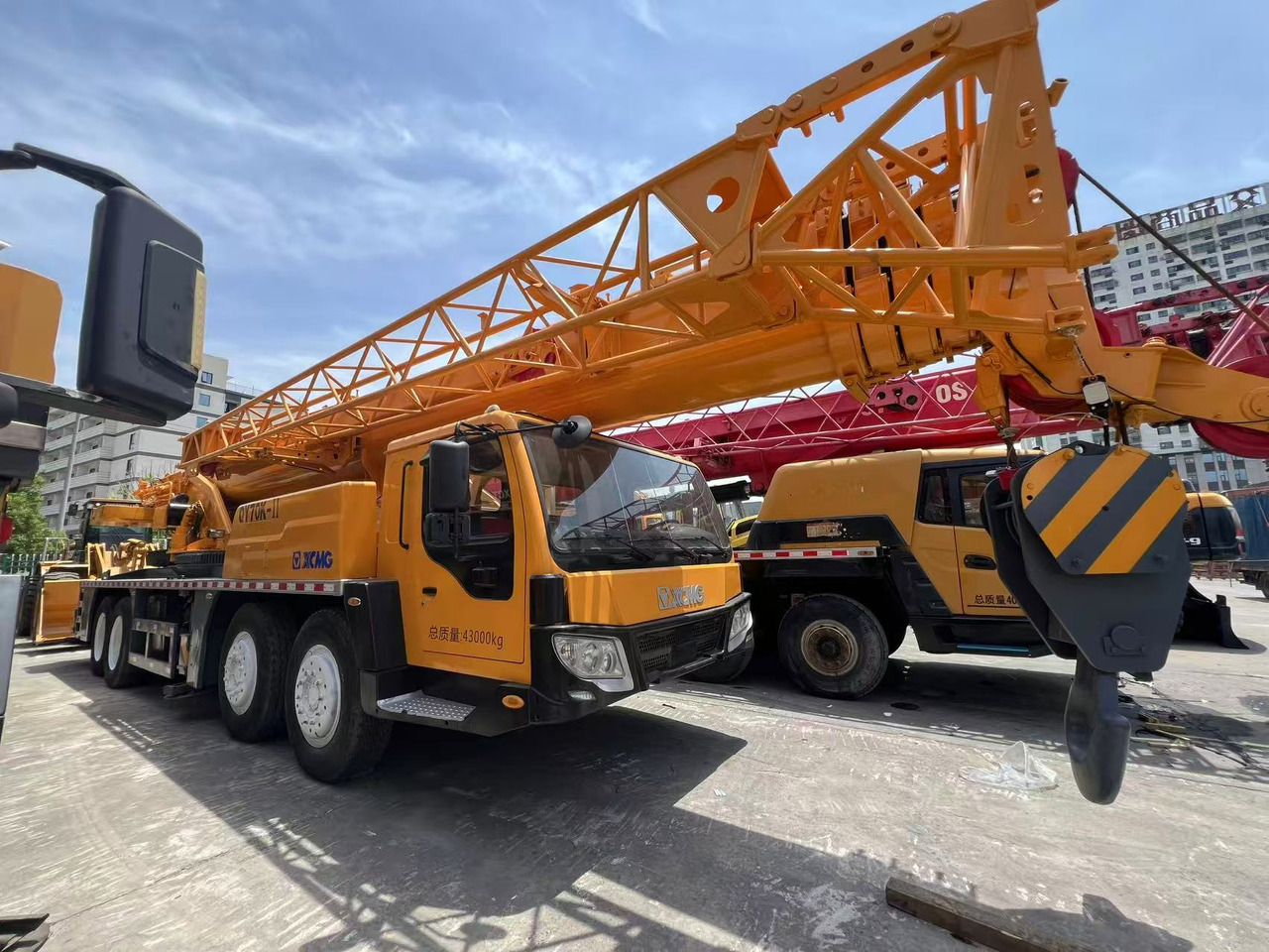 XCMG QY70K-I - Grue mobile: photos 3 XCMG QY70K-I - Grue mobile: photos 3