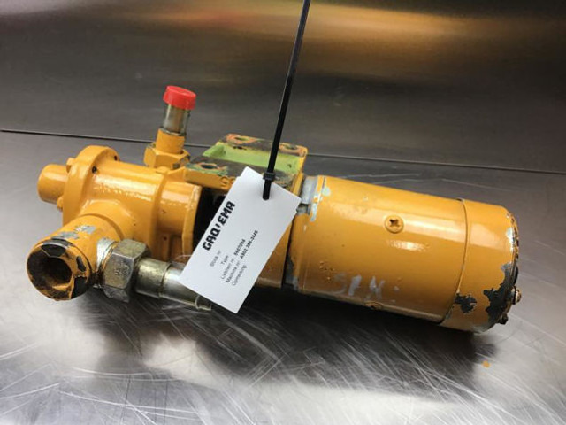 Liebherr A900 B / A900 Li / A900C / A902 INDUSTRIAL / A902 Li - Pompe à carburant: photos 4 Liebherr A900 B / A900 Li / A900C / A902 INDUSTRIAL / A902 Li - Pompe à carburant: photos 4