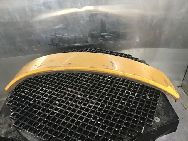 Liebherr A910 compact - Pare-chocs: photos 1 Liebherr A910 compact - Pare-chocs: photos 1