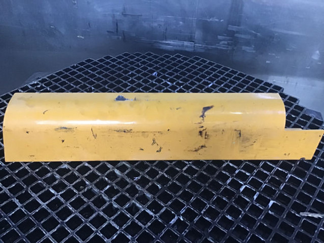 Liebherr Covering Right - Pare-chocs: photos 2 Liebherr Covering Right - Pare-chocs: photos 2