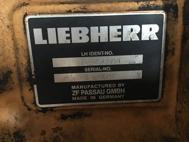 Liebherr Front Axle - Essieu avant: photos 3 Liebherr Front Axle - Essieu avant: photos 3