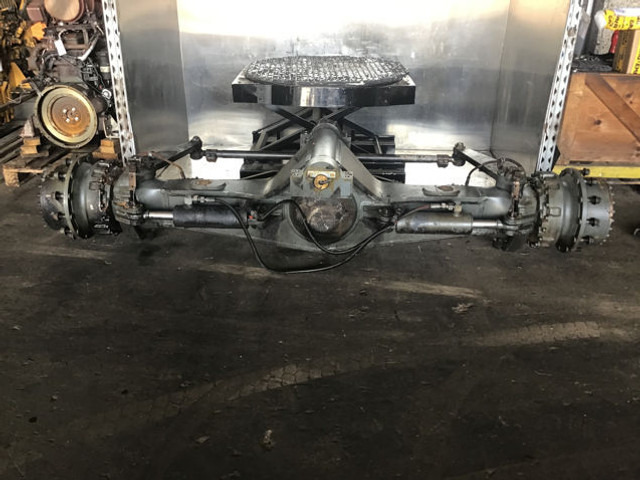 Liebherr Front Axle - Essieu et pièces: photos 1 Liebherr Front Axle - Essieu et pièces: photos 1