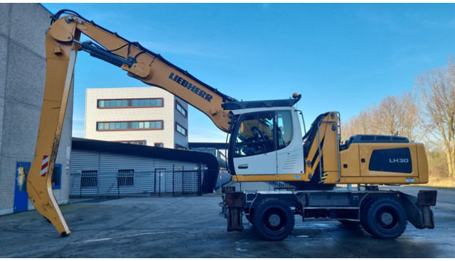 Liebherr LH30 M - Pelle de manutention: photos 4 Liebherr LH30 M - Pelle de manutention: photos 4