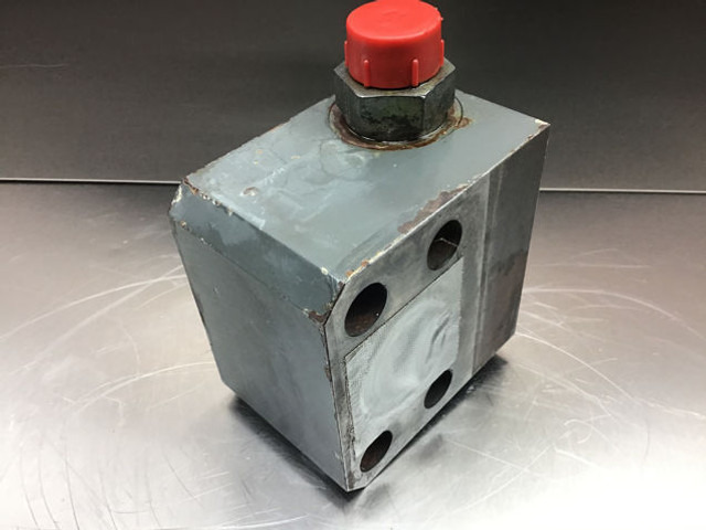Liebherr Non Return Valve - Moteur et pièces: photos 2 Liebherr Non Return Valve - Moteur et pièces: photos 2