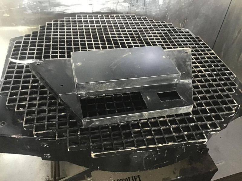 Liebherr R914HDSL - Cabine et intérieur: photos 2 Liebherr R914HDSL - Cabine et intérieur: photos 2