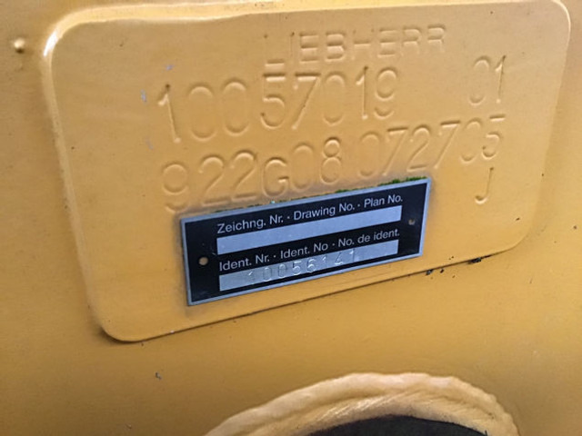 Liebherr Stick 3 M - Carrosserie et extérieur: photos 5 Liebherr Stick 3 M - Carrosserie et extérieur: photos 5