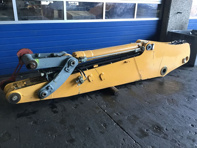 Liebherr Stick 3 M - Carrosserie et extérieur: photos 4 Liebherr Stick 3 M - Carrosserie et extérieur: photos 4