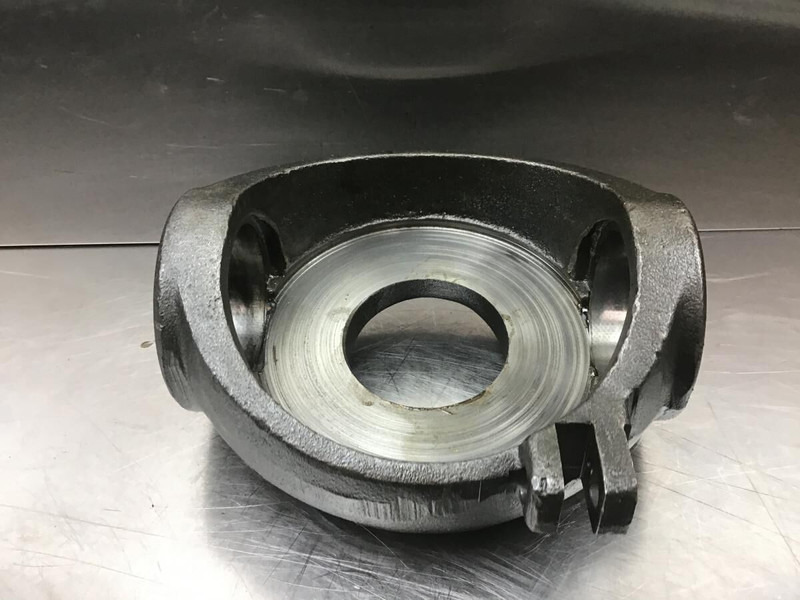 Liebherr Swivel Yoke - Fusée d'essieu: photos 3 Liebherr Swivel Yoke - Fusée d'essieu: photos 3