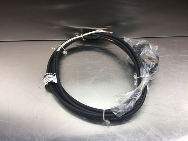 Liebherr Wire Harness Outrigger - Câble/ Fil: photos 1 Liebherr Wire Harness Outrigger - Câble/ Fil: photos 1