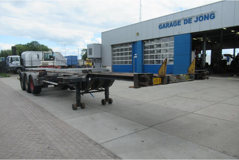 Renders Container Chassis / Extendable on rear / BPW + drum - Semi-remorque porte-conteneur/ Caisse mobile: photos 4 Renders Container Chassis / Extendable on rear / BPW + drum - Semi-remorque porte-conteneur/ Caisse mobile: photos 4