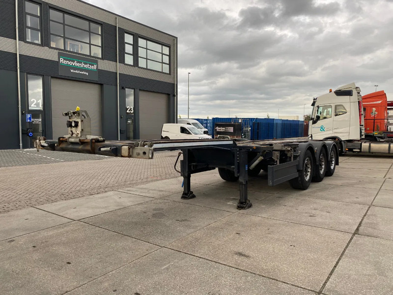 Renders Euro 800 3DFCST / Container chassis / 45FT / 1x Lift Axle / 2x Extendable - Semi-remorque porte-conteneur/ Caisse mobile: photos 4 Renders Euro 800 3DFCST / Container chassis / 45FT / 1x Lift Axle / 2x Extendable - Semi-remorque porte-conteneur/ Caisse mobile: photos 4