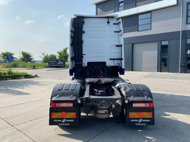 Volvo FH 13.500 Globetrotter XL / I-parkCool / 2x Tank - Tracteur routier: photos 5 Volvo FH 13.500 Globetrotter XL / I-parkCool / 2x Tank - Tracteur routier: photos 5