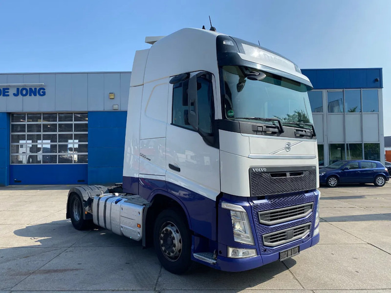 Volvo FH 13.500 Globetrotter XL / I-parkCool / 2x Tank - Tracteur routier: photos 3 Volvo FH 13.500 Globetrotter XL / I-parkCool / 2x Tank - Tracteur routier: photos 3