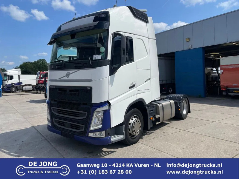 Volvo FH 13.500 Globetrotter XL / I-parkCool / 2x Tank - Tracteur routier: photos 1 Volvo FH 13.500 Globetrotter XL / I-parkCool / 2x Tank - Tracteur routier: photos 1