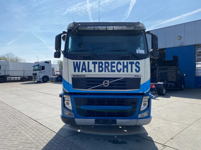 Volvo FH 460 / Euro 5 / 2x Tank / Automatic - Tracteur routier: photos 2 Volvo FH 460 / Euro 5 / 2x Tank / Automatic - Tracteur routier: photos 2
