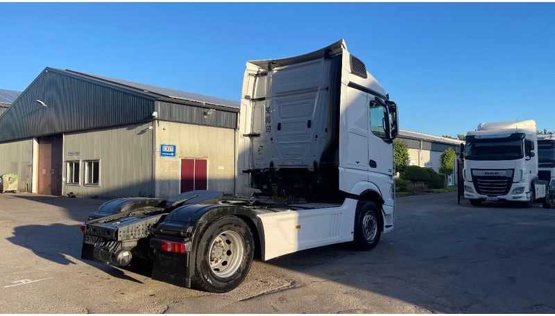 Mercedes-Benz Actros 1945 - Tracteur routier: photos 5 Mercedes-Benz Actros 1945 - Tracteur routier: photos 5