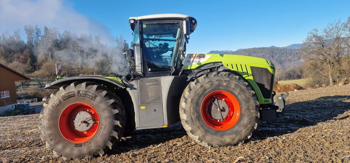 Claas Xerion 4500 Trac VC - Tracteur agricole: photos 3 Claas Xerion 4500 Trac VC - Tracteur agricole: photos 3